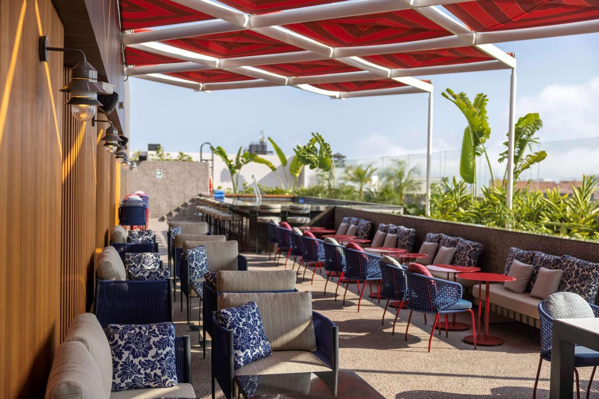 Отель Doubletree By Hilton Lima San Isidro Экстерьер фото