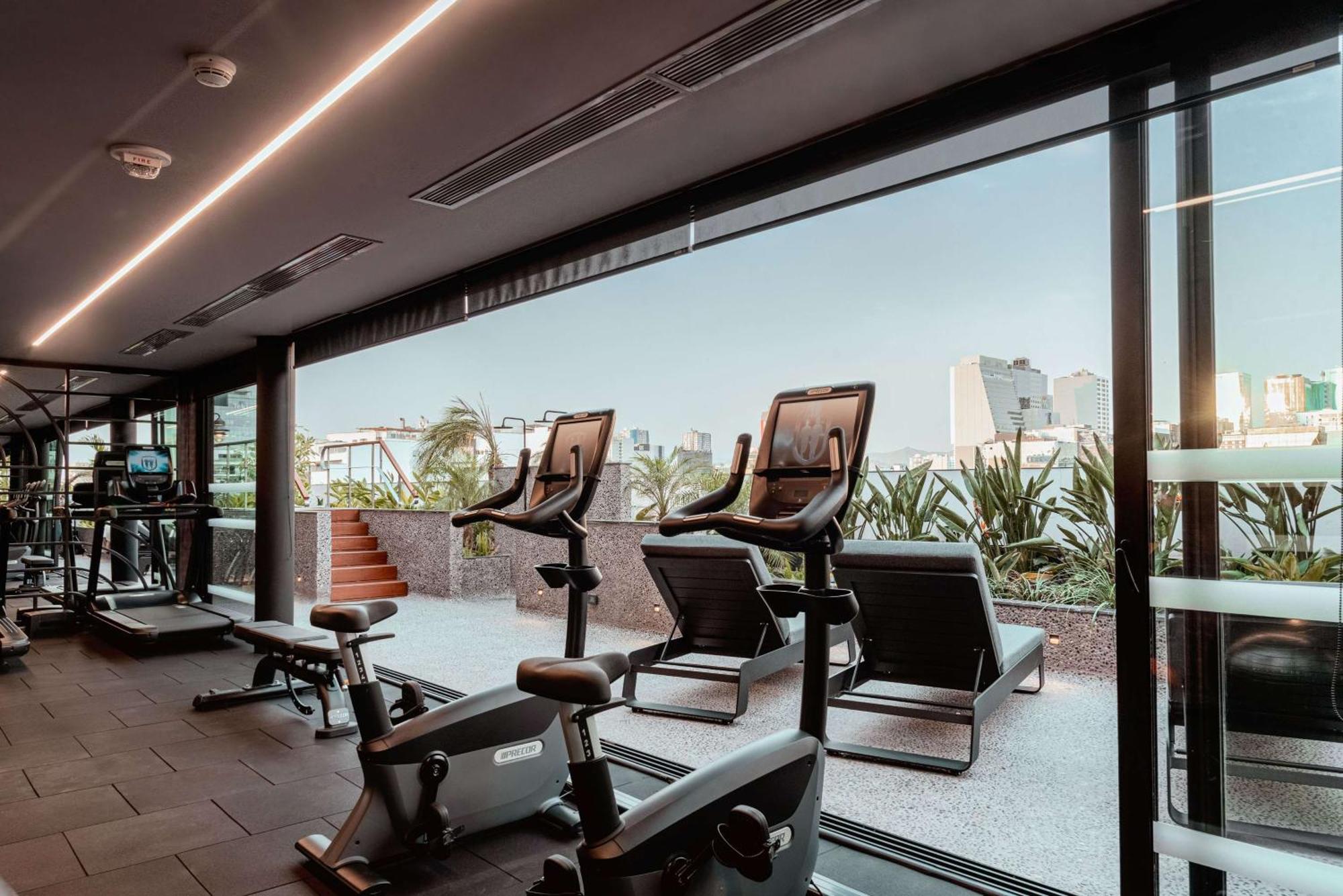 Отель Doubletree By Hilton Lima San Isidro Экстерьер фото